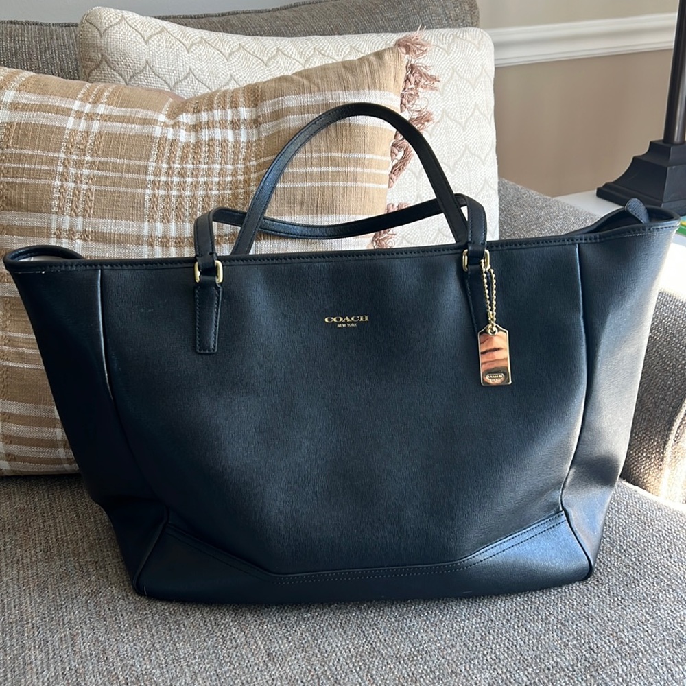 Coach Saffiano Large Black Leather City Tote
